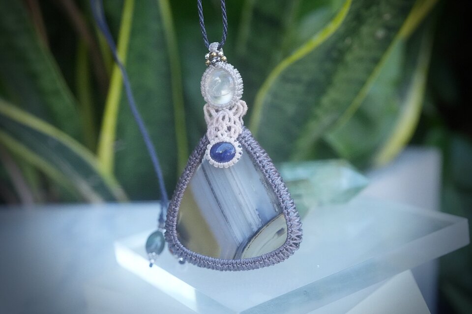 大地と宇宙と月☆ムーンストーン☆サファイア マクラメネックレス1542