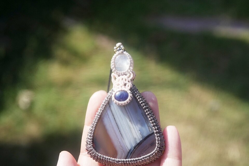 大地と宇宙と月☆ムーンストーン☆サファイア マクラメネックレス1542