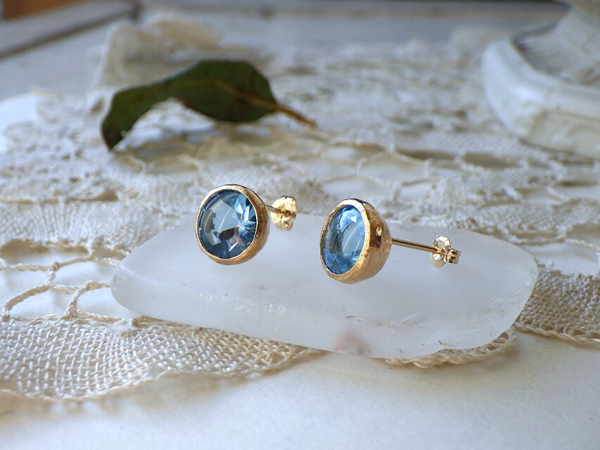 K10YG　ブルートパーズのピアス