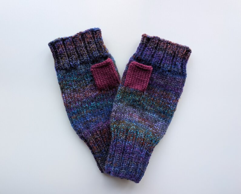 ハンドウォーマー多色グラデーション　ダークブルー系