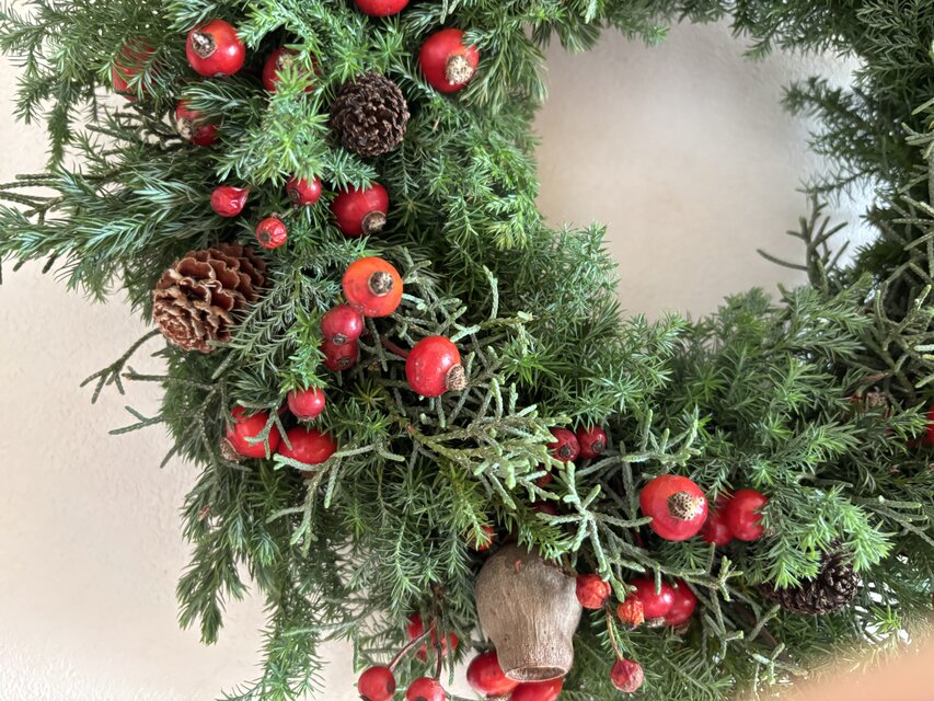 赤い実がいっぱいのクリスマス | iichi 日々の暮らしを心地よくする