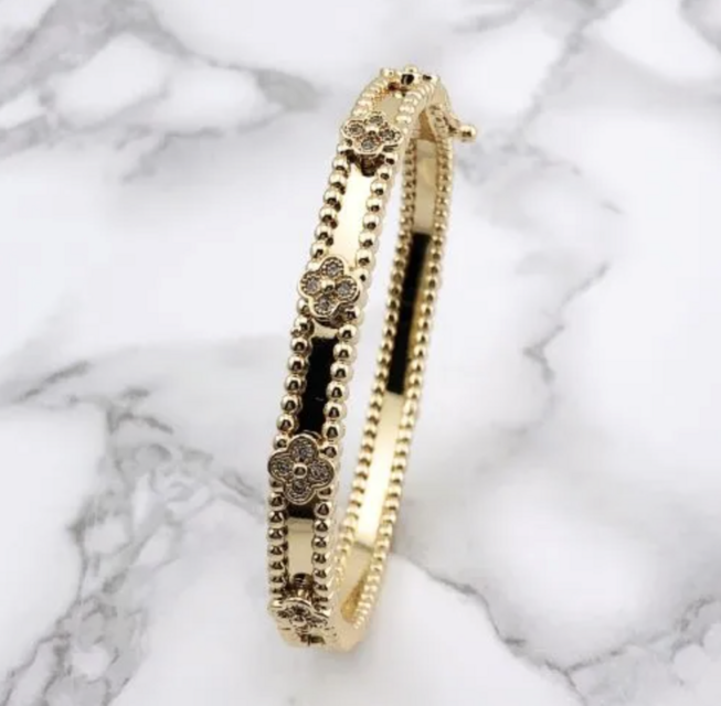 幸せのクローバー【高品質！送料無料！当日発送】ゴールド 5mm バングル