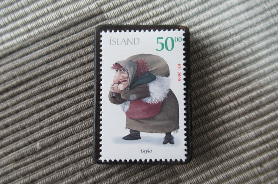 アイスランド　クリスマス切手ブローチ10677