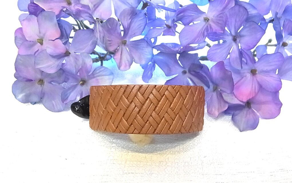 バナナクリップ アーチ型 ヘアクリップ　本革 メッシュキャメル