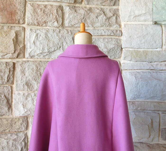 エレガント ケープ コート 】 かぶらない個性的な色のケープ