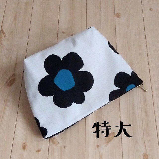 巨大30cmファスナーポーチ　北欧風花柄　バッグインバッグ　大きめ　生成　496　