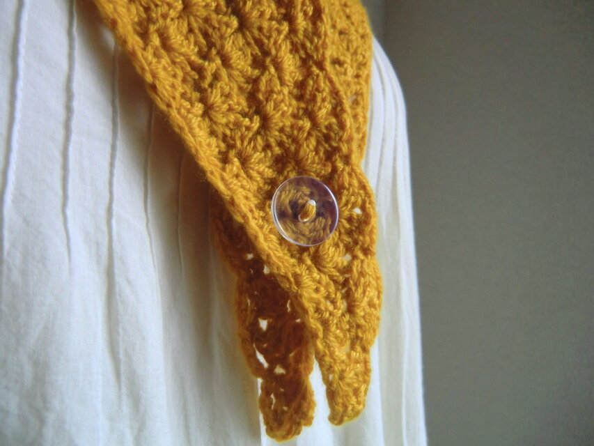 カシミヤ100％ 小さめ三角ストール（マスタード オレンジ） | iichi