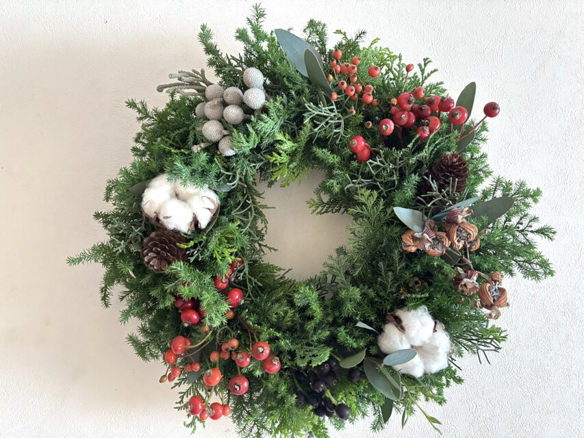 綿の実と木の実のクリスマス(2）