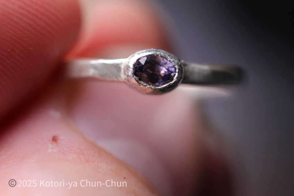 これぞバイカラー！】バイカラーパープルサファイア・シルバーリング