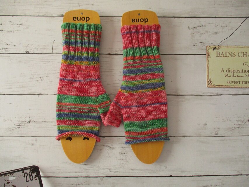 手編みハンドウォーマー  Opal  Hundertwasser 4051