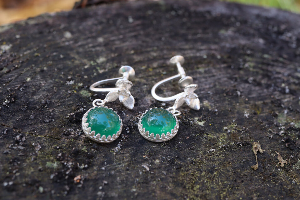 オフシェイドグリーンオニキス可愛いまん丸ピアスチャーム☆ オフシェイドグリーンオニキス可愛いまん丸ピアスチャーム☆