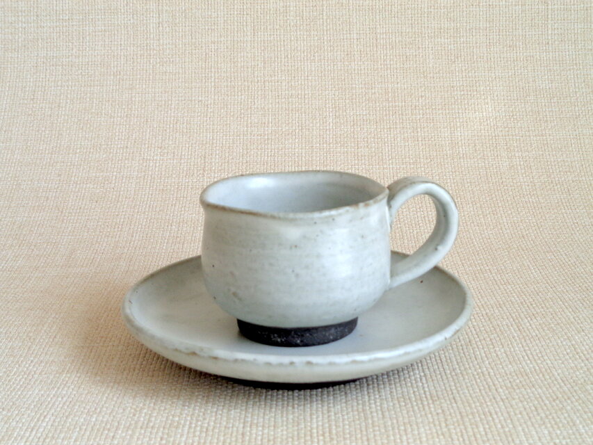 カップ＆ソーサーa