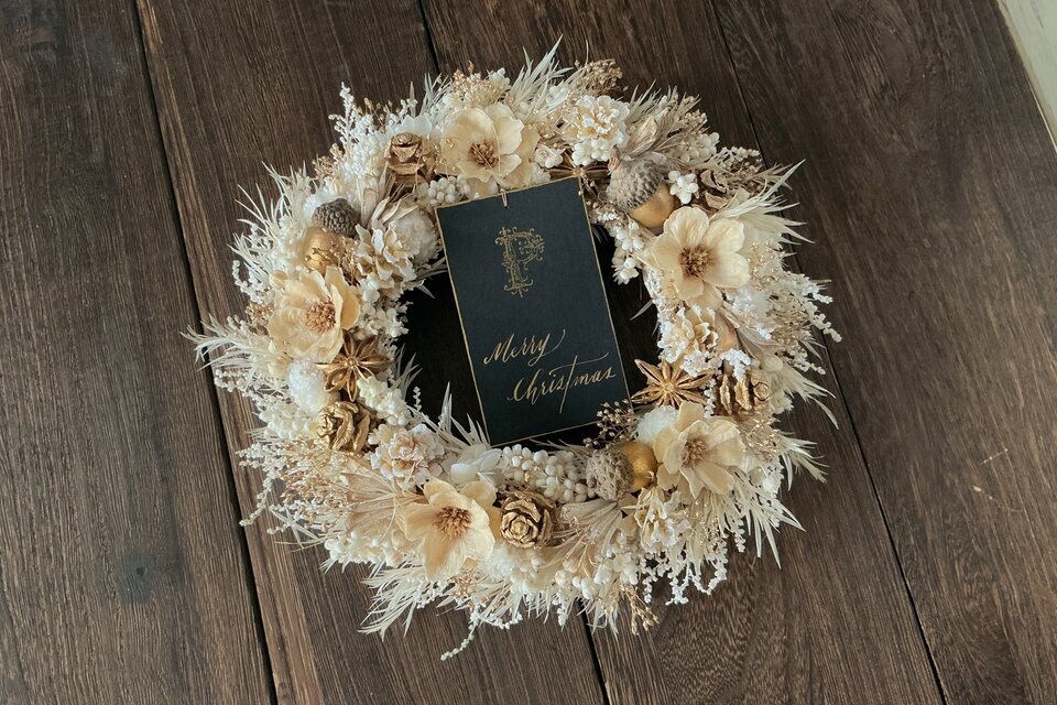 ホワイトゴールドのクリスマスリース(22cm) | iichi 日々の暮らしを