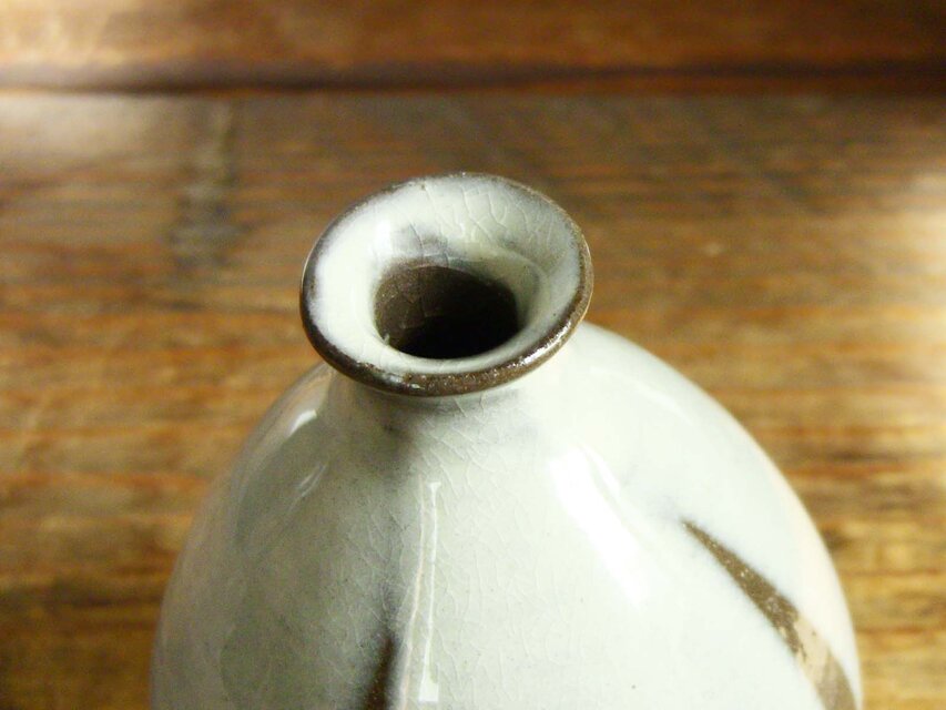 一輪挿し（掛け流し） | iichi 日々の暮らしを心地よくする