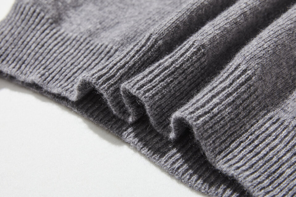 着心地がよく、きれいめに着られる 秋冬の大本命ニット ウール100