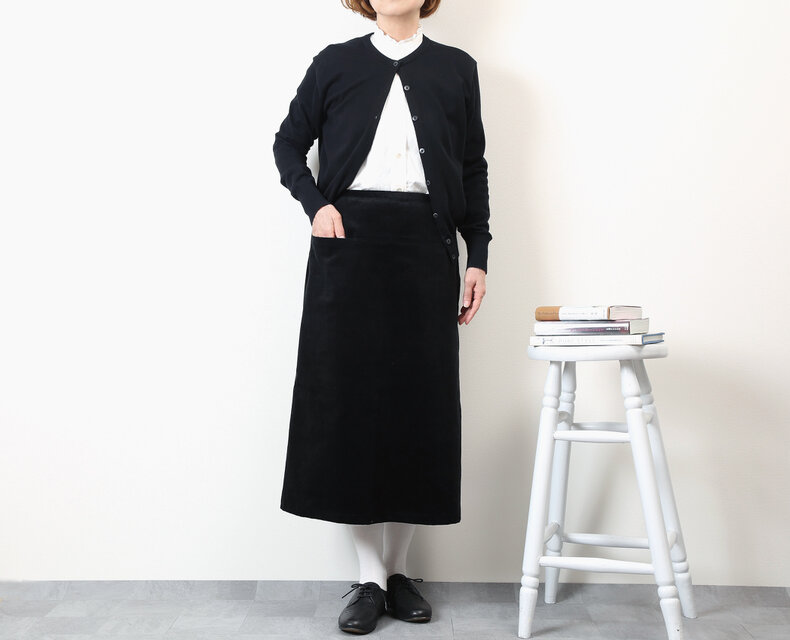 #525シンプルスカート(コーデュロイ黒)