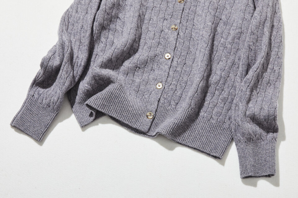 美品　45rpm ウールケーブル柄ニットカーディガン　毛100% グレー 時代を超えて愛されるケーブル編みカーディガン ウール100