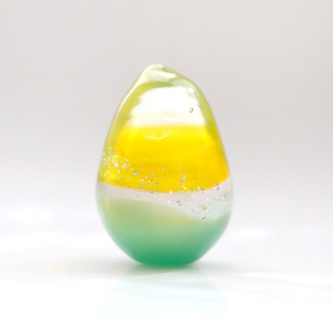 ガラスの雫の小さなオブジェ 「spring flower garden」 ＊ ２