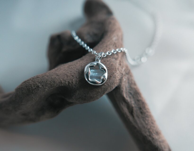星の欠片ネックレス/silver925/白蝶貝