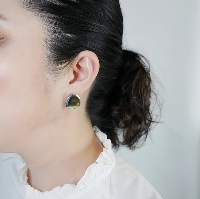 T-257 美濃焼タイルのピアス／イヤリング ブラックパールカラー【裏面