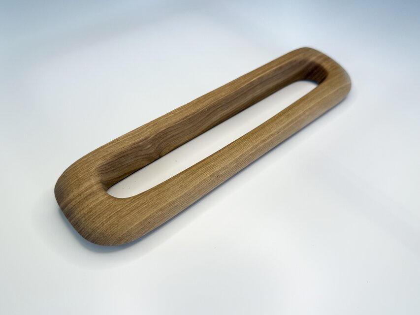 無垢タモ材のシンプルな壁掛けタオルハンガー  オイル仕上げ木製　タモ4　Ⅵ