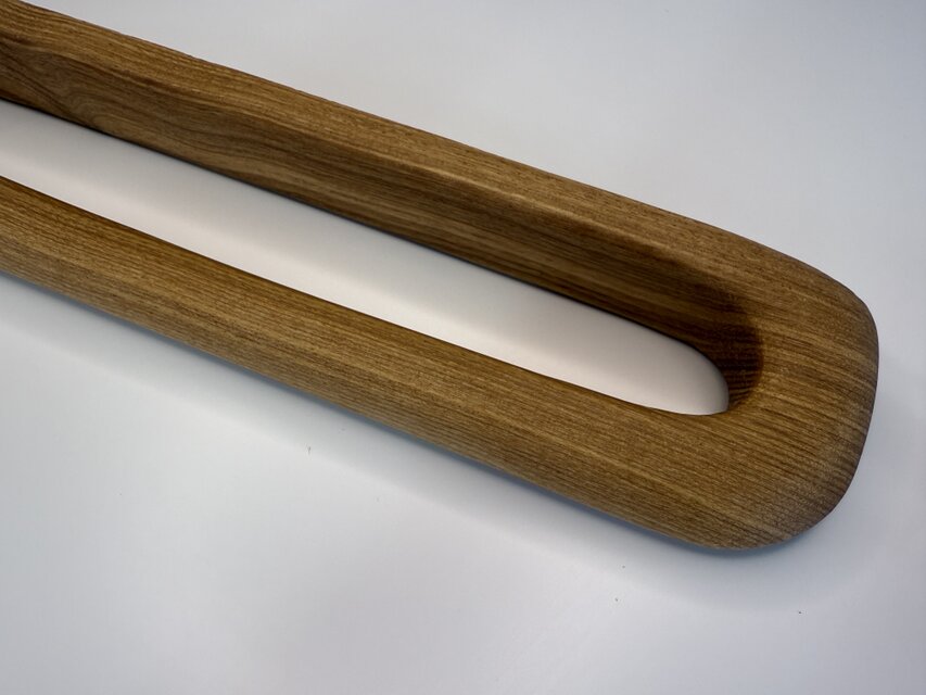 無垢タモ材のシンプルな壁掛けタオルハンガー オイル仕上げ木製 タモ4