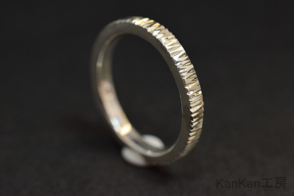 SＶリング｜筋彫り｜平打ち・幅(約)2.5㎜