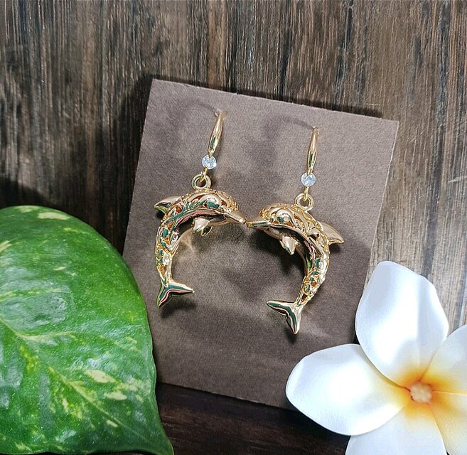 ハワイアンジュエリーデザイン❀イルカピアス❀単品 18kメッキ No.1357
