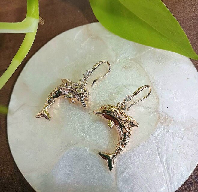 ハワイアンジュエリーデザイン❀イルカピアス❀単品 18kメッキ No.1357