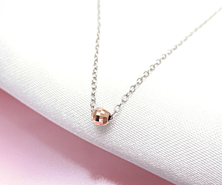 １８金ピンクゴールド製ミラーボールペンダント（１個）　◎金属アレルギー対応のサージカルステンレスチェーンとの組み合わせ