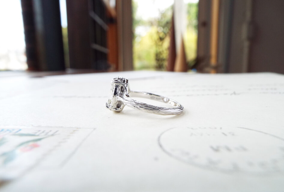 一点物】デンドリティッククォーツのリング（花一輪） | iichi 日々の