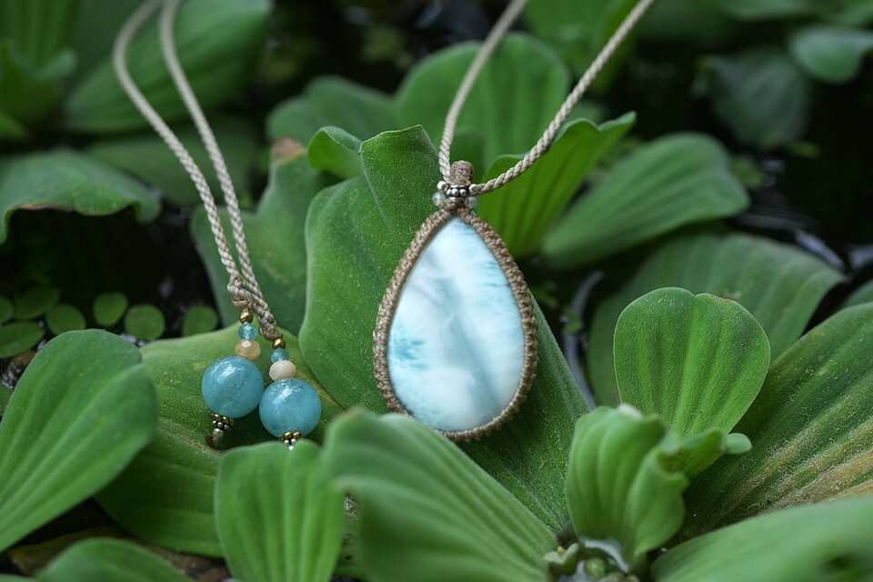 雷波ライン☆Larimar マクラメネックレス1892 | iichi 日々の暮らしを