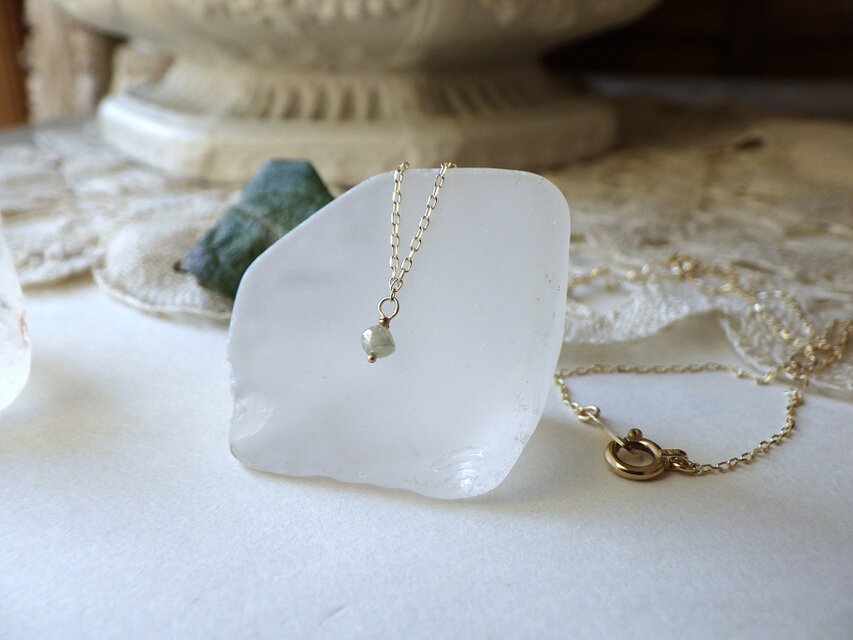 限定品　K10 ダイアカットビーズのネックレス