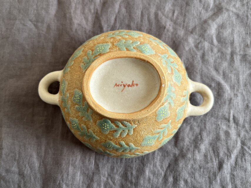 手描きの花文様スープカップ | iichi 日々の暮らしを心地よくする