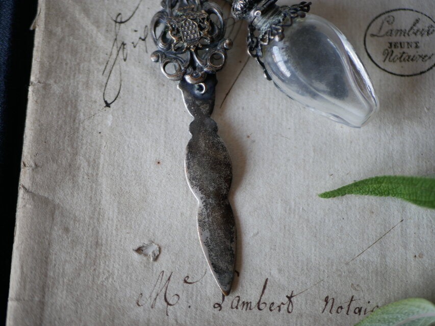 ブルターニュ紋章 シャトレーヌ 香水瓶 フランスアンティーク