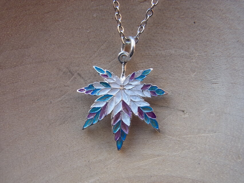もみじ(ホワイト～ブルー)ペンダント　SV925/レジン