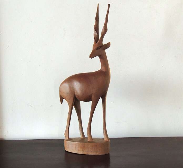 木彫インパラ