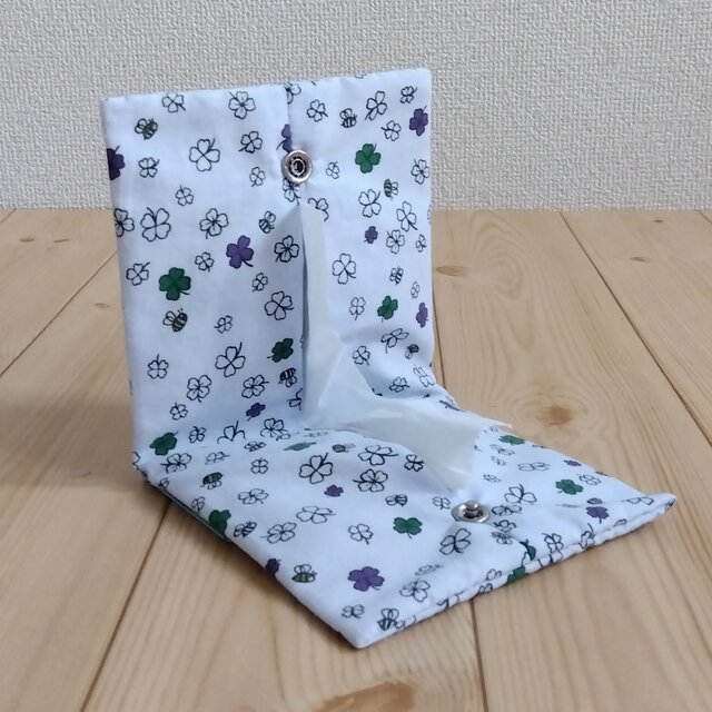 携帯ティッシュケース　クローバー柄　ボックスティッシュから詰替え　ペーパータオルケース　水色　509