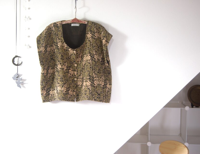 花鳥柄の小さなジレ【sara-nari】着物リメイク