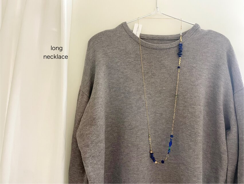 【何通りも愉しむﾛﾝｸﾞﾈｯｸﾚｽ】ラピスラズリとガラスビーズ金属ｱﾚﾙｷﾞｰ対応316　n002