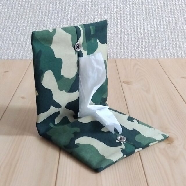 携帯ティッシュケース　迷彩　メンズ　Boxティッシュから詰替え　ペーパータオルケース　カモフラージュ　グリーン　355
