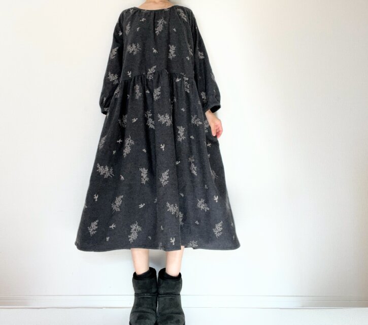 春待ち＊刺繍の小鳥とミモザ花柄＊大人の長袖ワンピース＊国産綿100