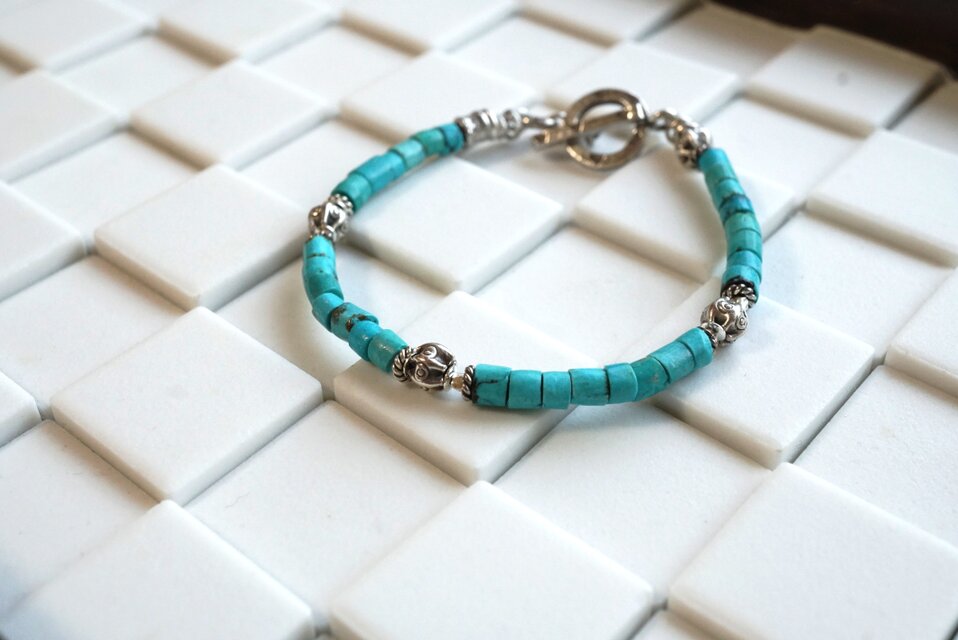 ターコイズ（ロンデル）とシルバービーズブレスレット