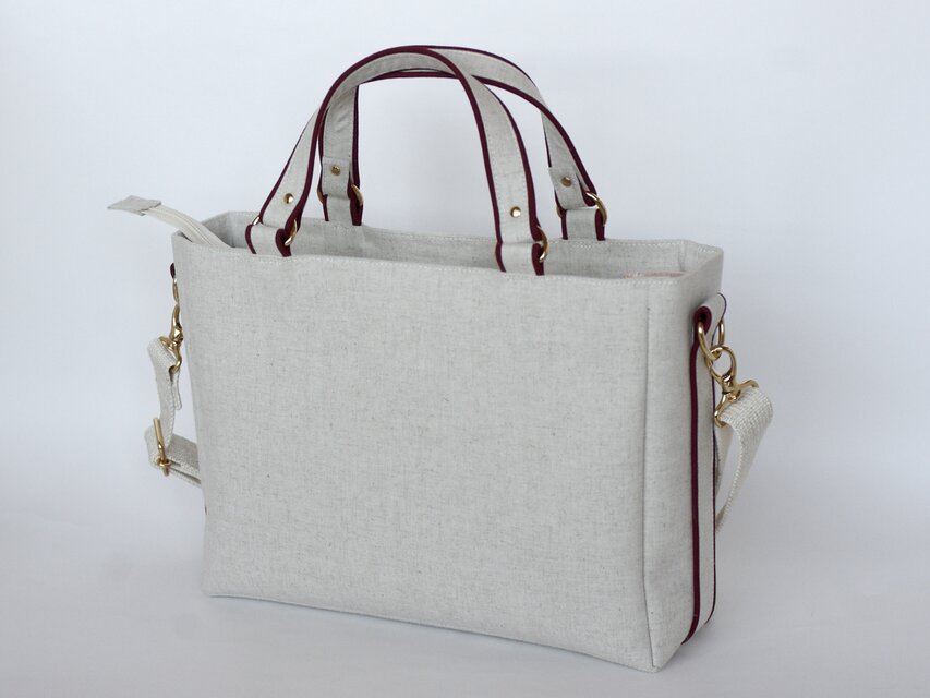 赤い花刺繍のショルダーバック | iichi 日々の暮らしを心地よくする