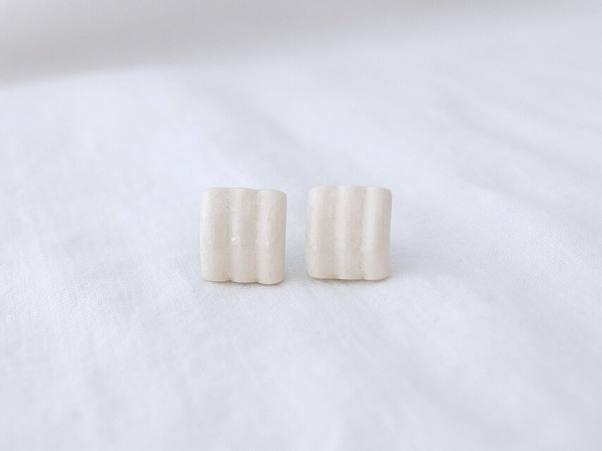 ピアス rope3 curve 白薩摩