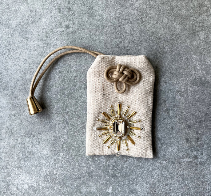 ＜ひも色選べる＞　O-mamori Luminous Gem