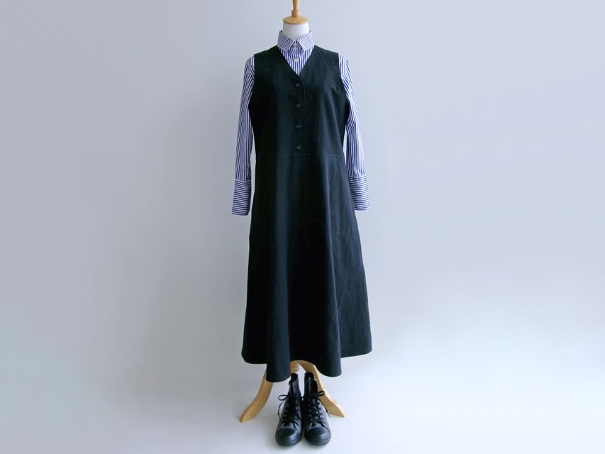 国産綿麻キャンバスのジャンパースカート（黒）
