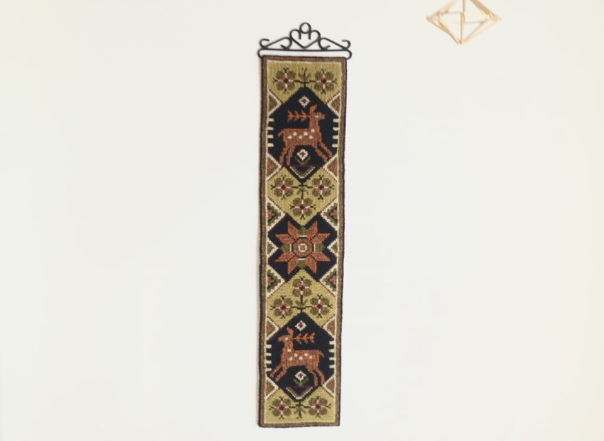 スウェーデンで見つけた手刺繍のタペストリー No.6258