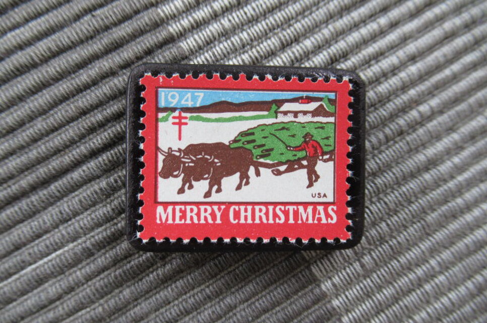 アメリカ　クリスマス複十字切手ブローチ10685