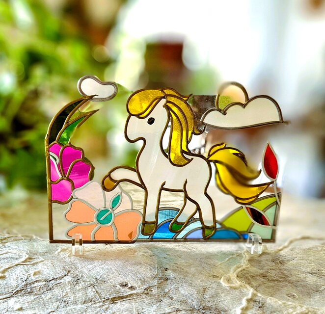 『ひかり駆ける 午（白いポニー） 2026迎春』 新作卓上アート